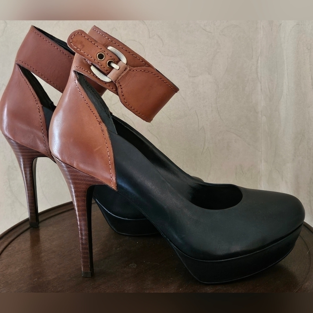 Guess Genuine Leather Black & Tan Ankle Buckle Platform Wood Heels-9M